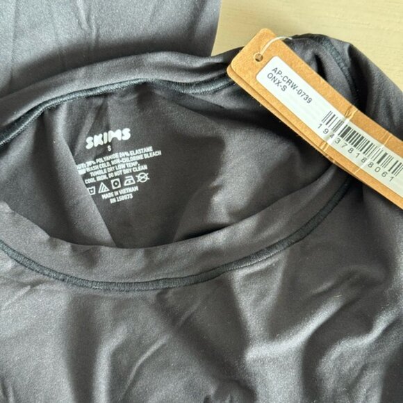 Skims Fits Everybody Long Sleeve Crew Neck Bodysuit size small - Picture 4 of 4